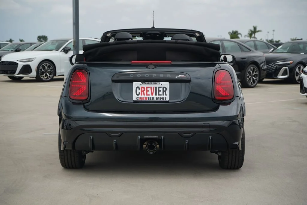 New 2026 Gray MINI Iconic image 7