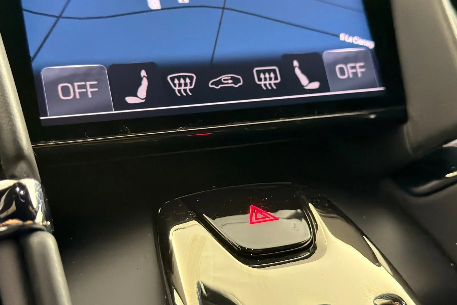 Used 2021 Nero Ferrari Coupe image 17