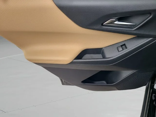 New 2027 Mosaic Black Metallic Chevrolet ACTIV image 18