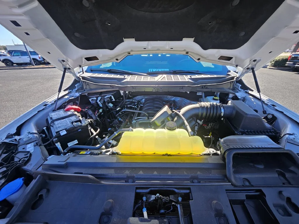 New 2026 Oxford White Ford Lariat® image 29