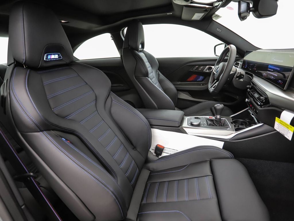 New 2026 Frozen Pure Grey Metallic BMW Base image 25