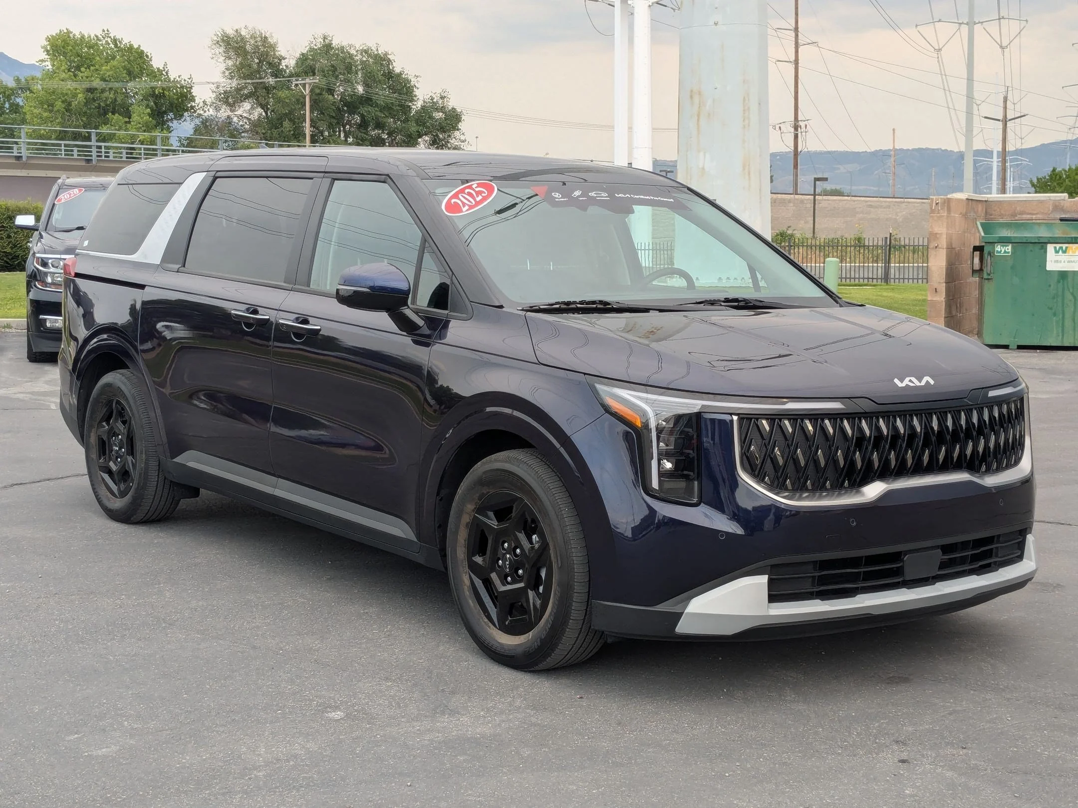 Used 2025 Deep Chroma Blue Kia LX image 7