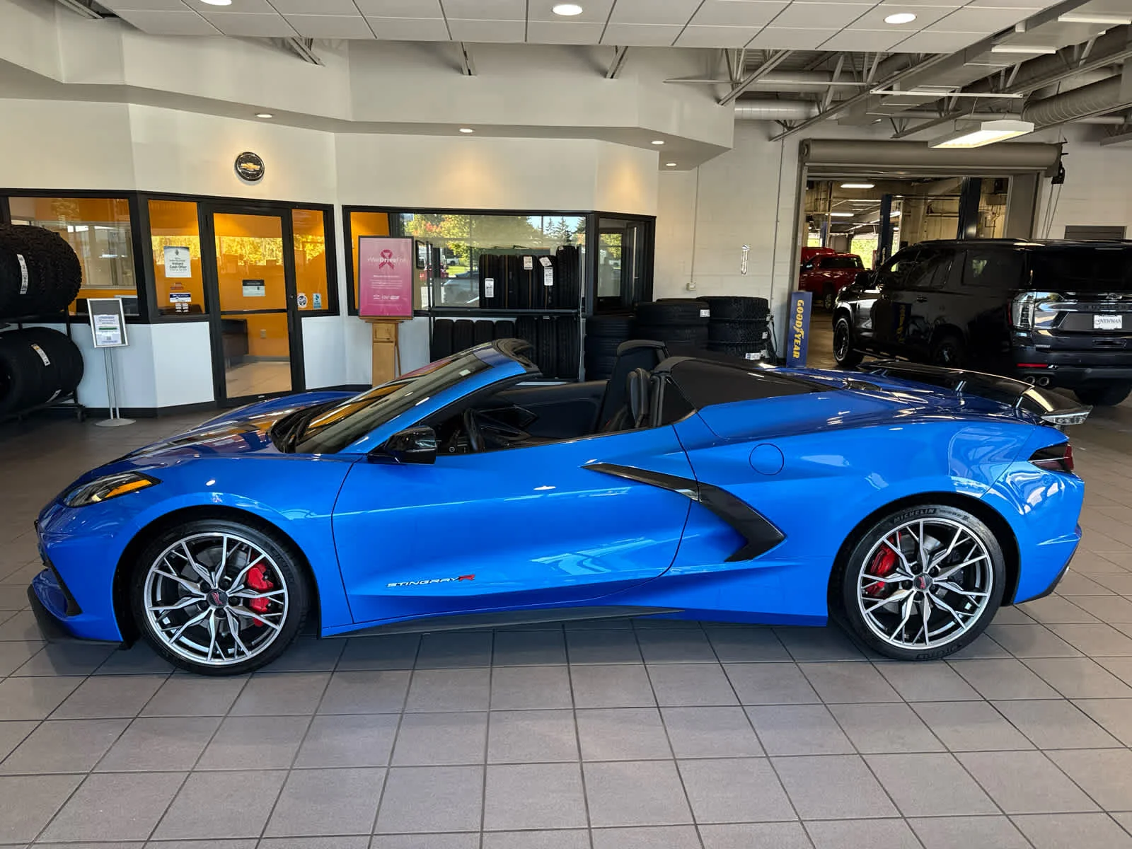 Used 2025 Riptide Blue Metallic Chevrolet 2LT image 16