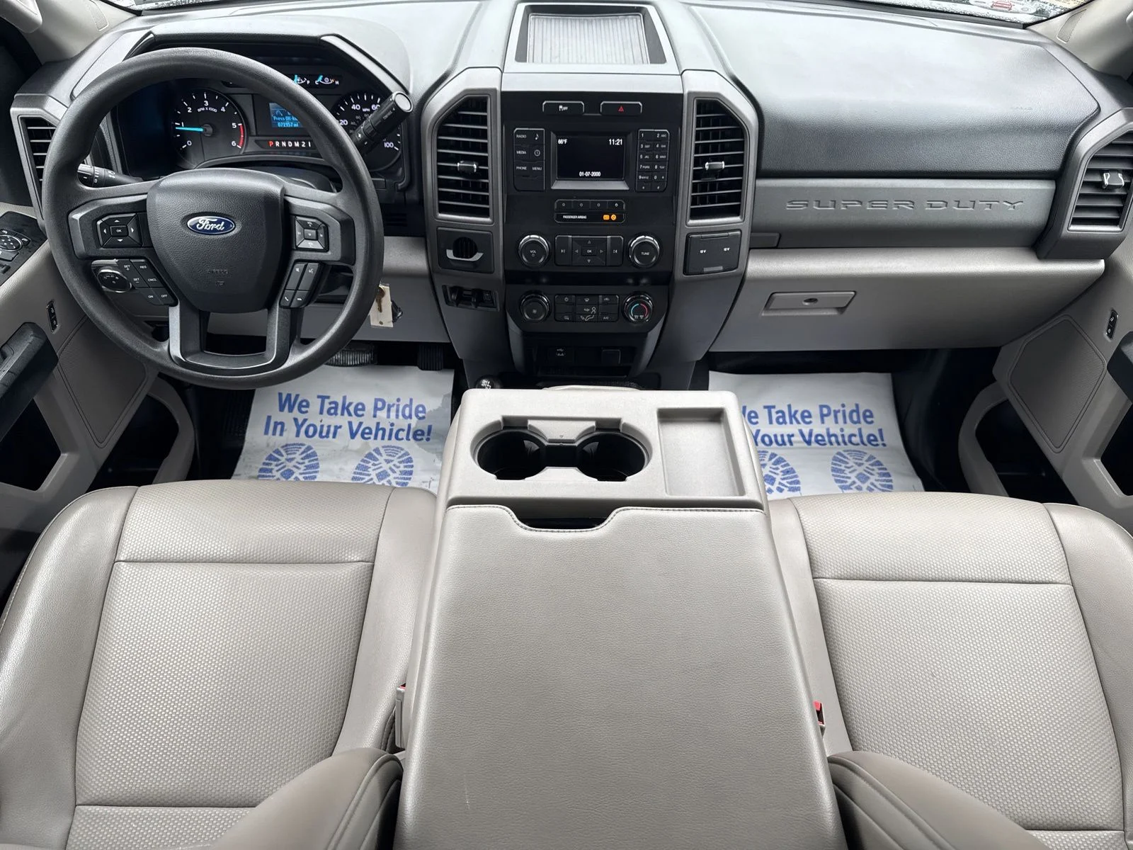 Used 2019 White Ford XL image 3