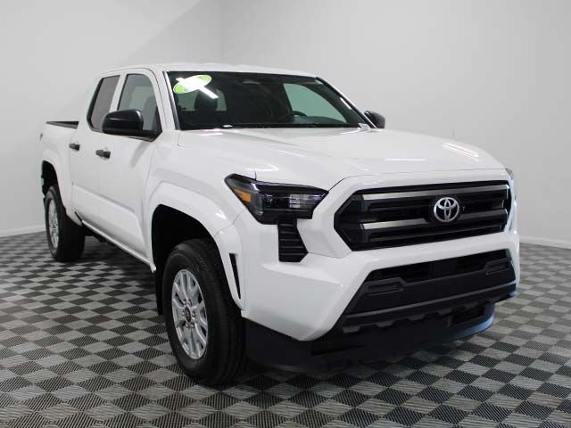 Certified Used 2024 Ice Cap Toyota SR image 8