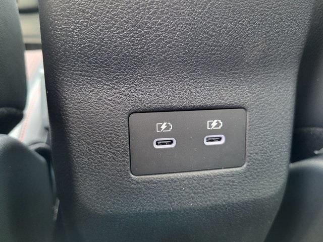 2025 Nissan Kicks SR - Photo 16