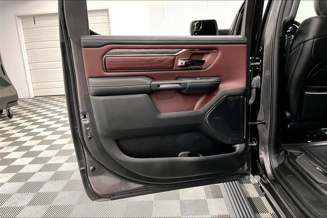 Used 2025 Granite Crystal Metallic Clearcoat Ram Limited image 23