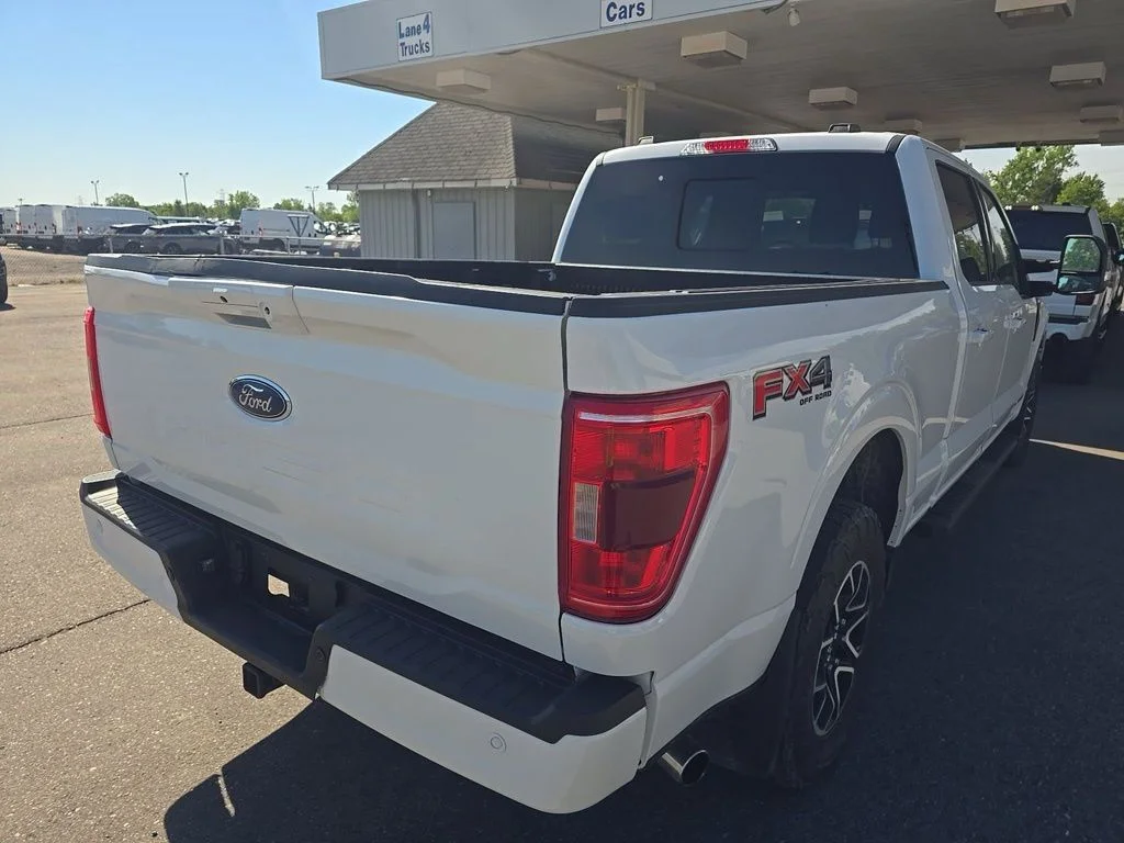Used 2022 Oxford White Ford  image 2