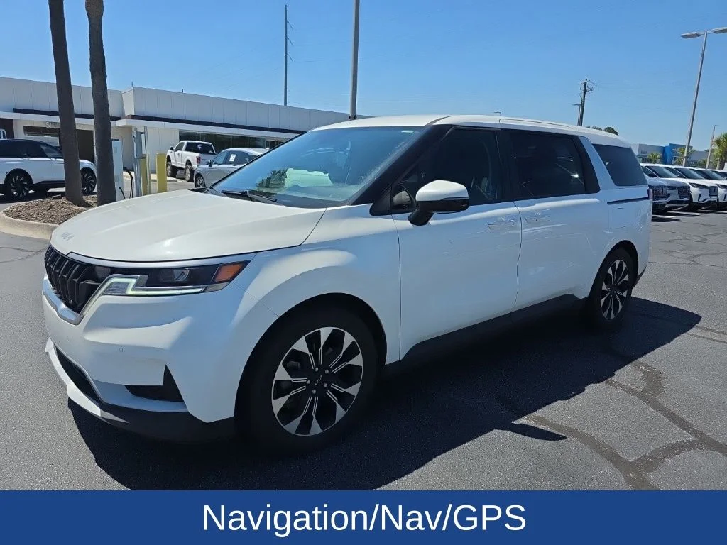 Used 2024 Snow White Pearl Kia EX image 4