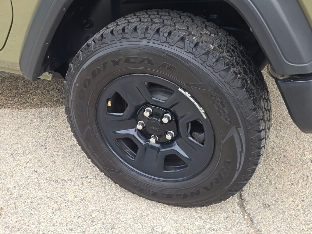 Used 2025 Green Jeep Sport image 13