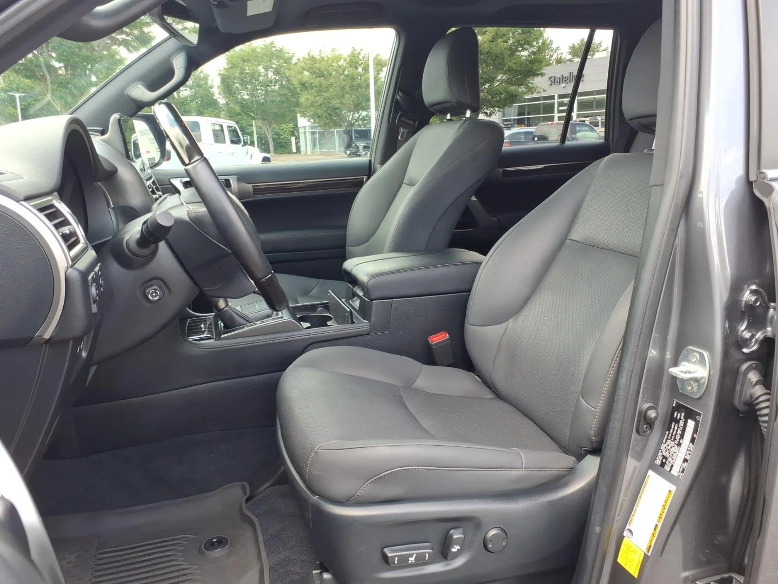 Used 2023 Nebula Gray Pearl Lexus GX 460 Premium image 19
