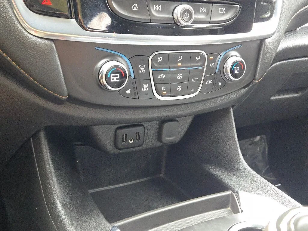 Used 2020 Black Chevrolet LT image 27
