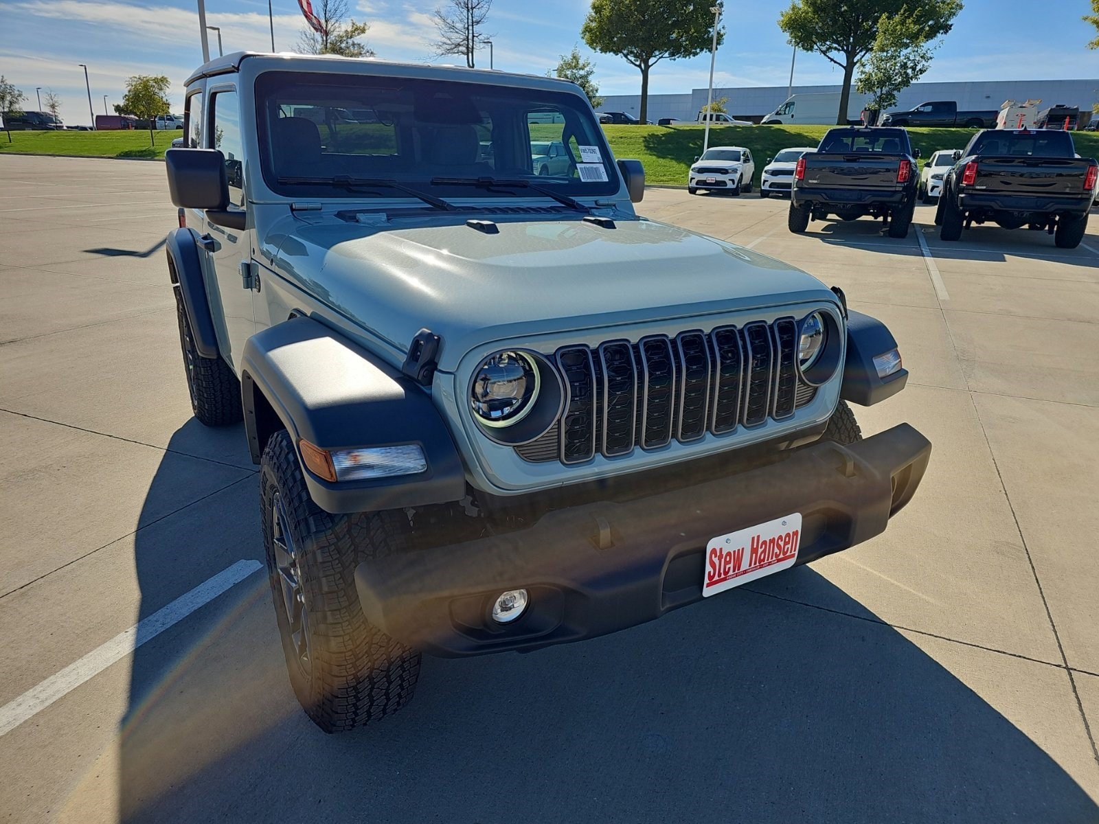 New 2027 Earl Clearcoat Jeep Sport S image 7