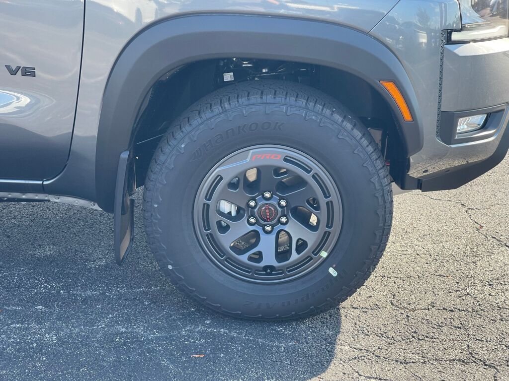 New 2027 Gun Metallic Nissan PRO-4X image 23