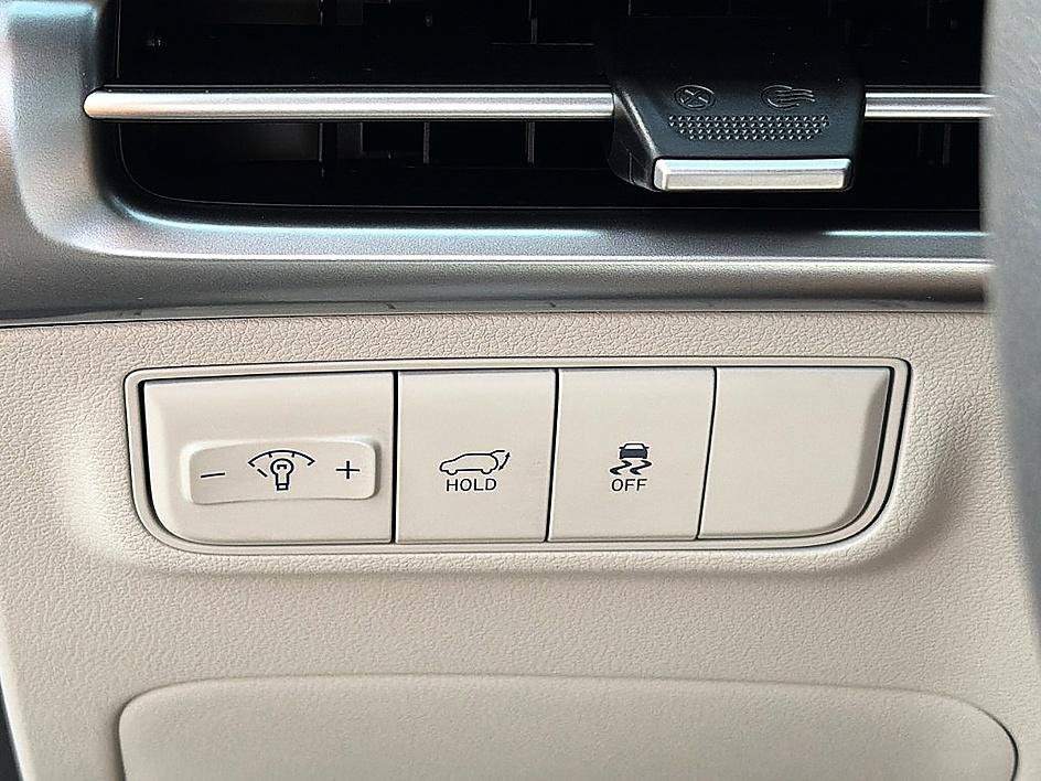 New 2026 Serenity White Pearl Hyundai SEL Plus FWD image 14