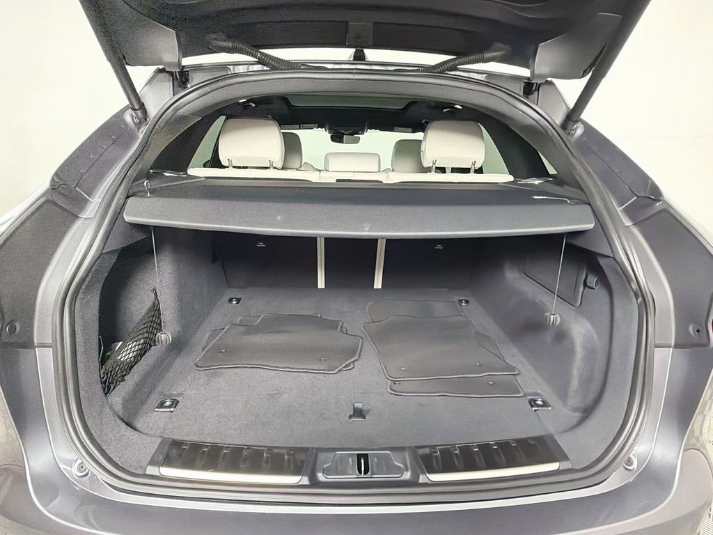 Used 2026 Gray Jaguar P250 R-Dynamic S image 28