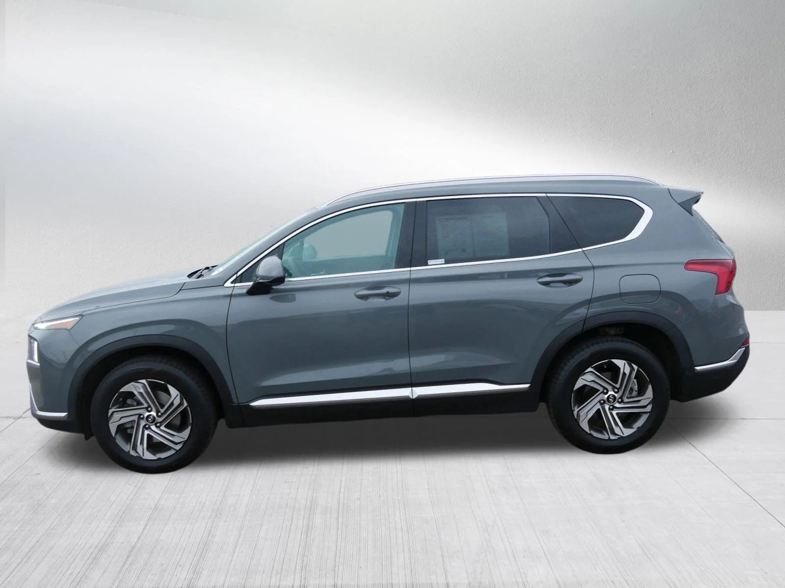 Certified Used 2022 Hampton Gray Hyundai SEL image 4