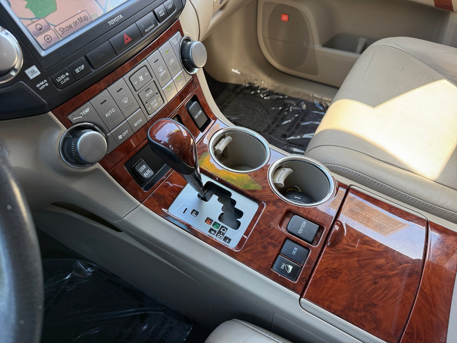 Used 2012 Shoreline Mist Toyota Limited image 13
