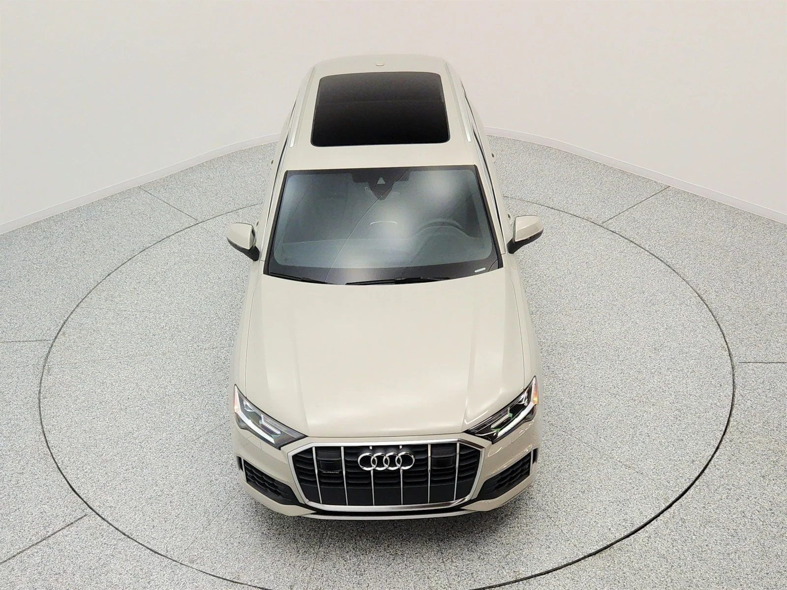 Used 2023 Vicuna Beige Metallic Audi Premium image 23