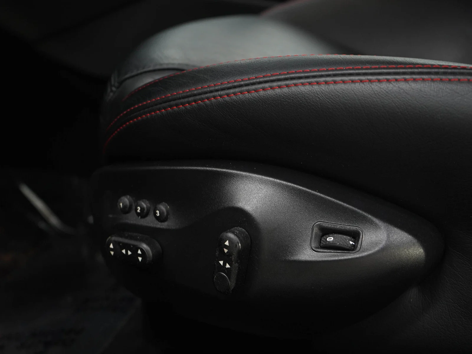 Used 2015 Black Maserati 2dr Cpe GranTurismo Sport image 15