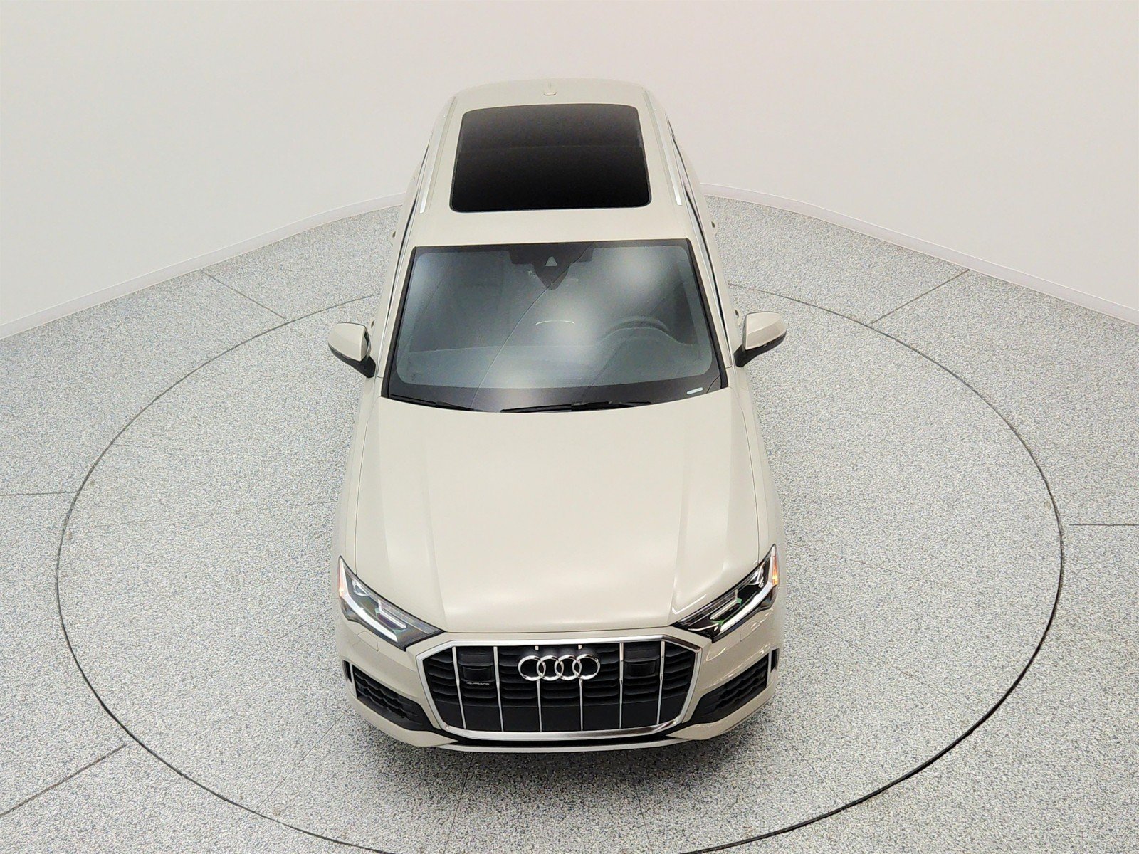 Used 2023 Vicuna Beige Metallic Audi Premium image 23