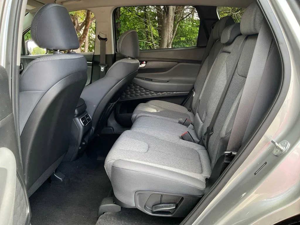 Used 2023 Silver Hyundai SEL image 30