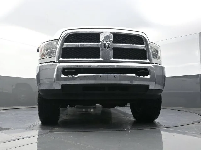 Used 2016 White Ram SLT image 32