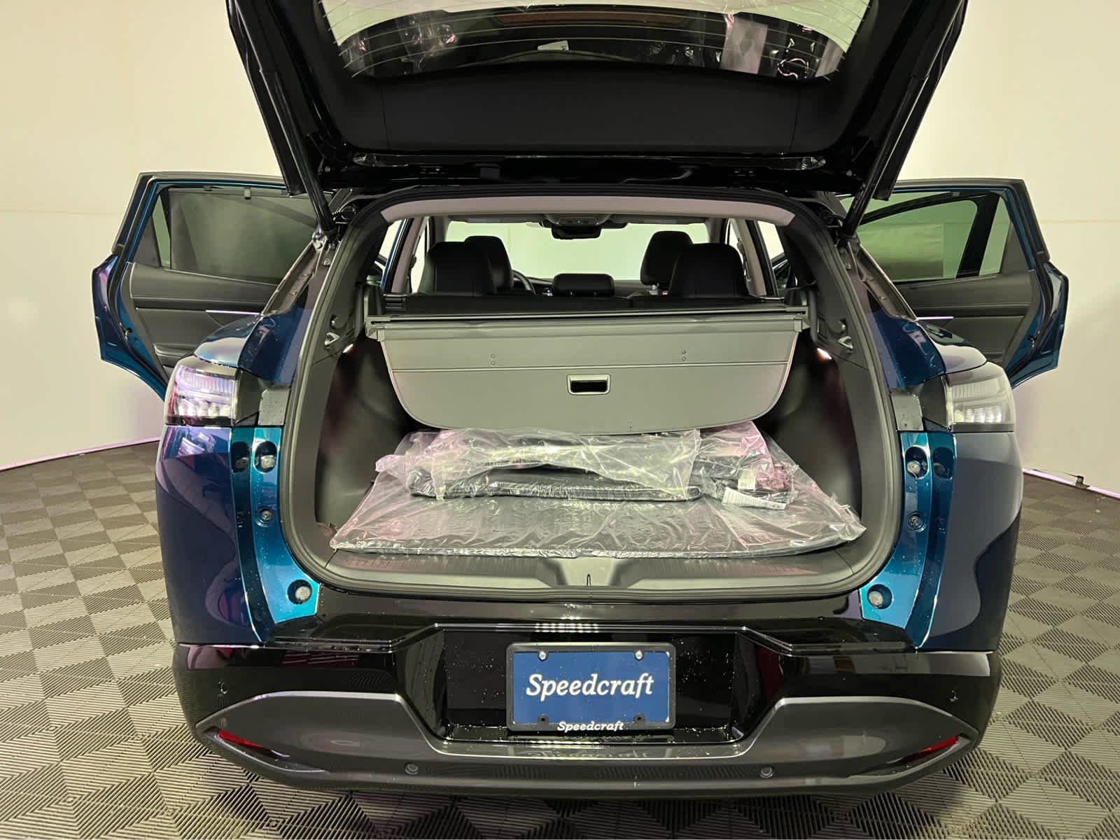 New 2026 Aurora Blue Pearl Metallic / Super Black Two-tone Nissan Platinum image 18