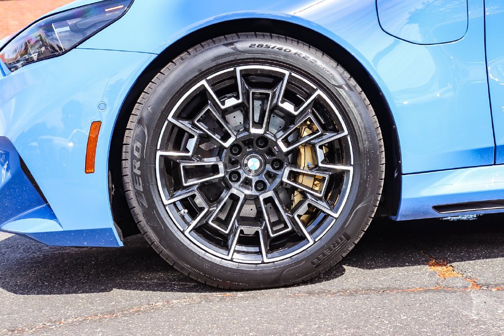 Used 2025 Santorini Blue BMW Base image 9