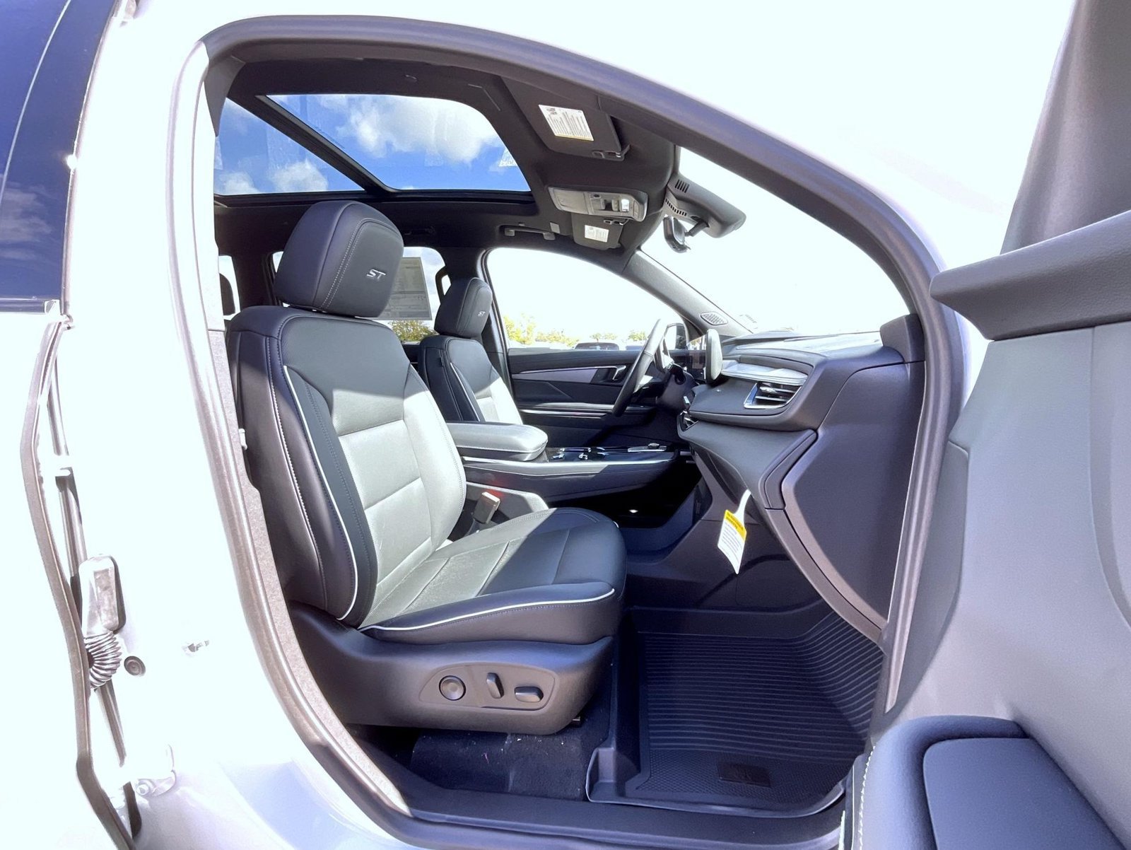 2027 Buick Enclave Sport Touring - Photo 15