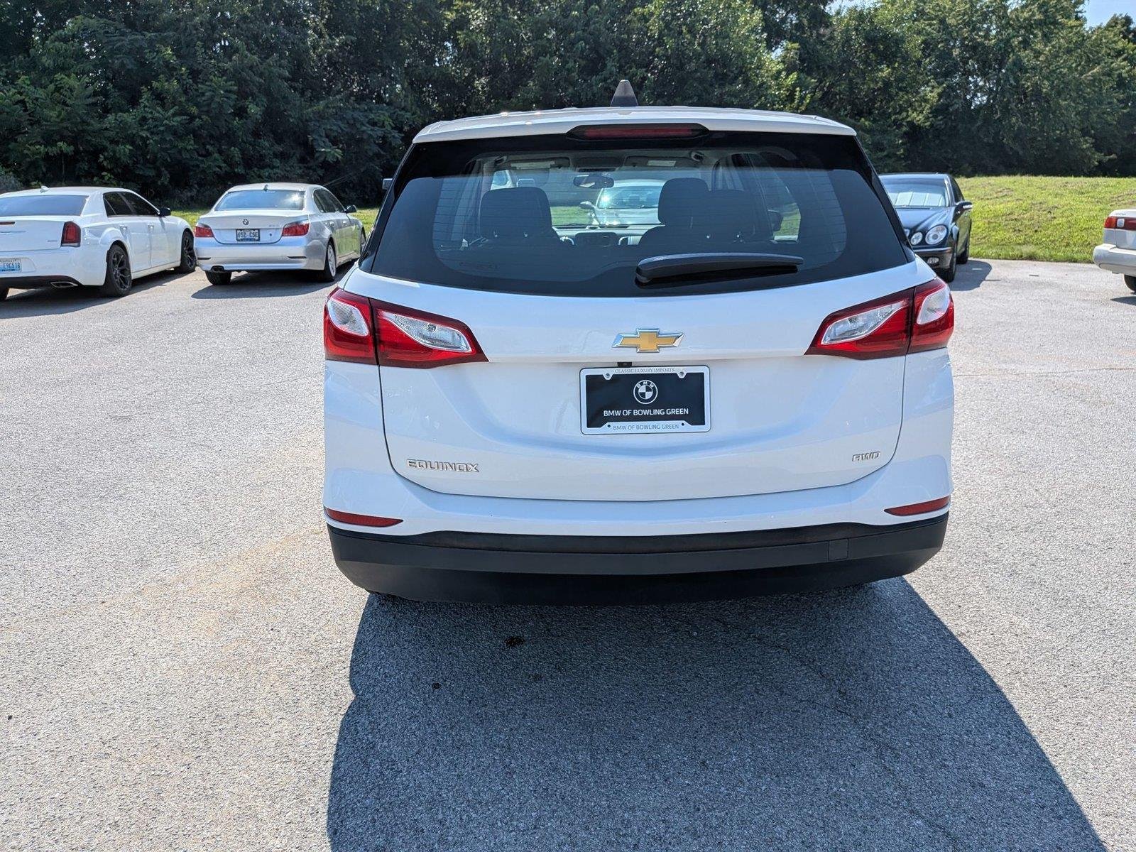 Used 2019 Summit White Chevrolet LS image 4