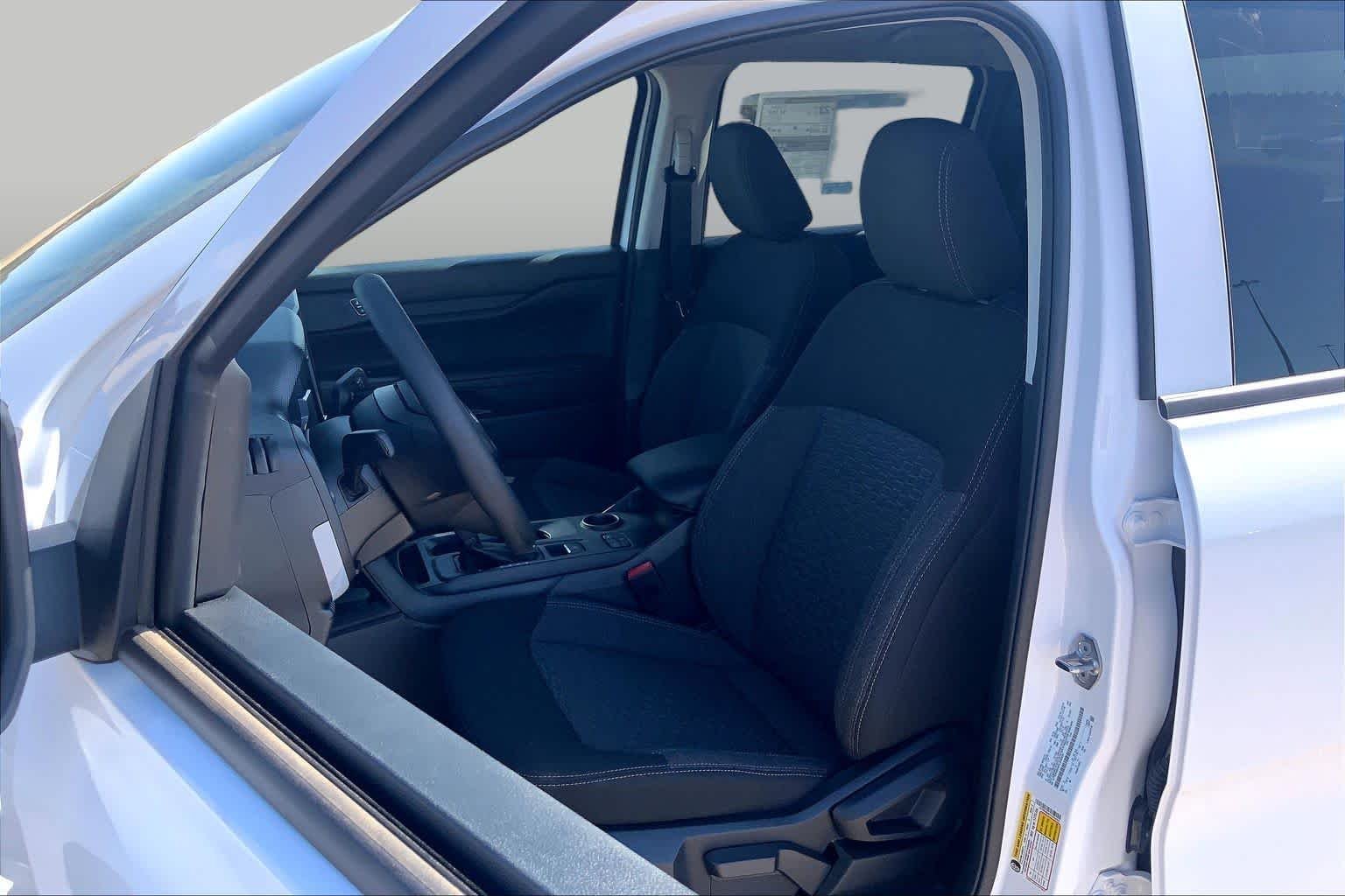 New 2026 Oxford White Ford XL image 9