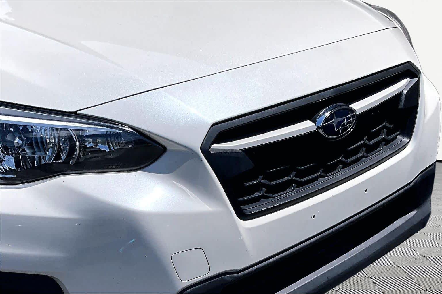 Used 2019 Crystal White Pearl Subaru Premium image 30