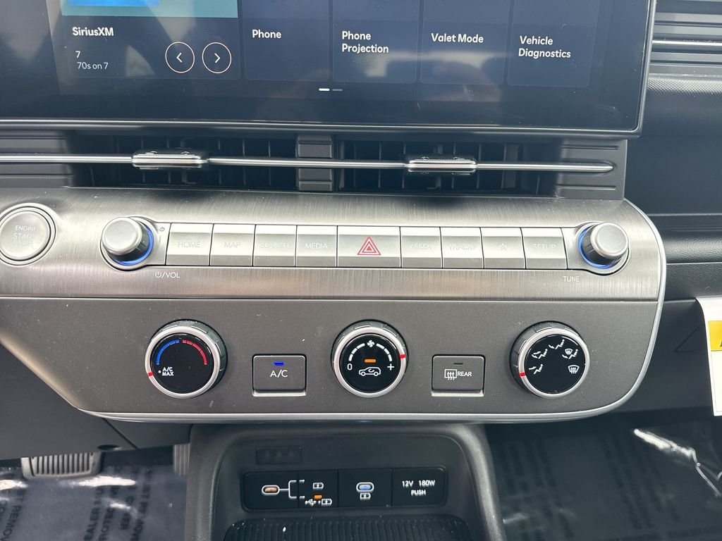 2026 Hyundai Kona SE - Photo 16