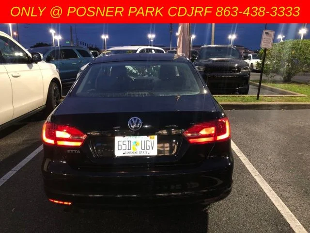 Used 2011 Black Volkswagen 2.5L SE image 10