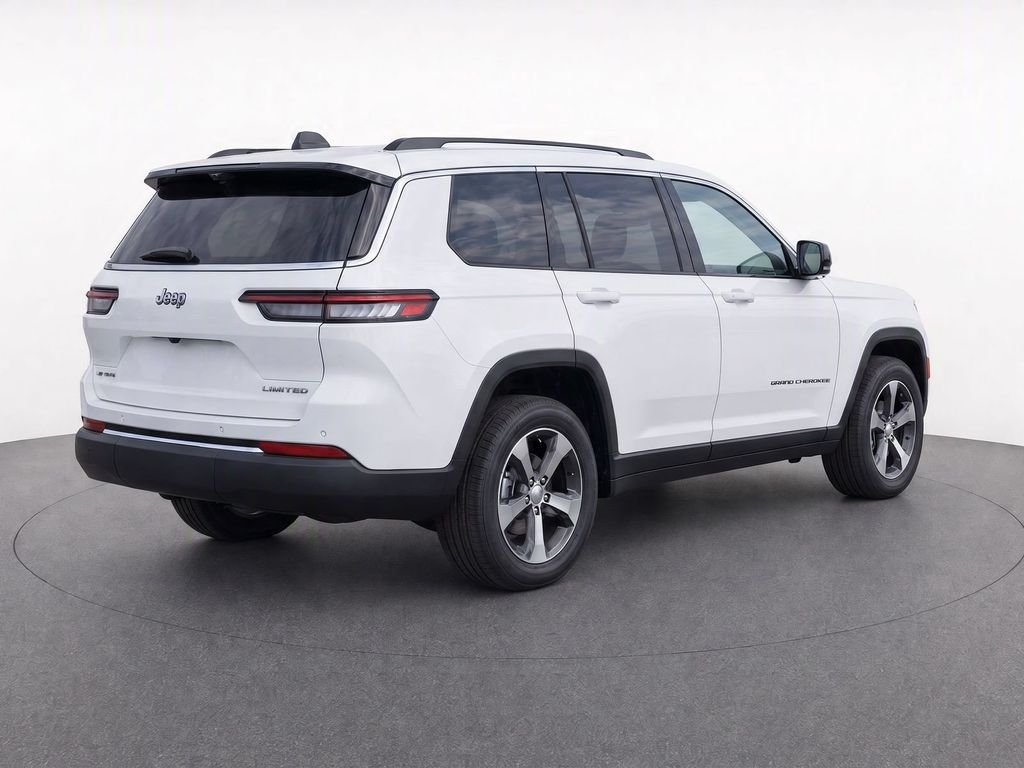 Used 2022 White Jeep Limited image 6