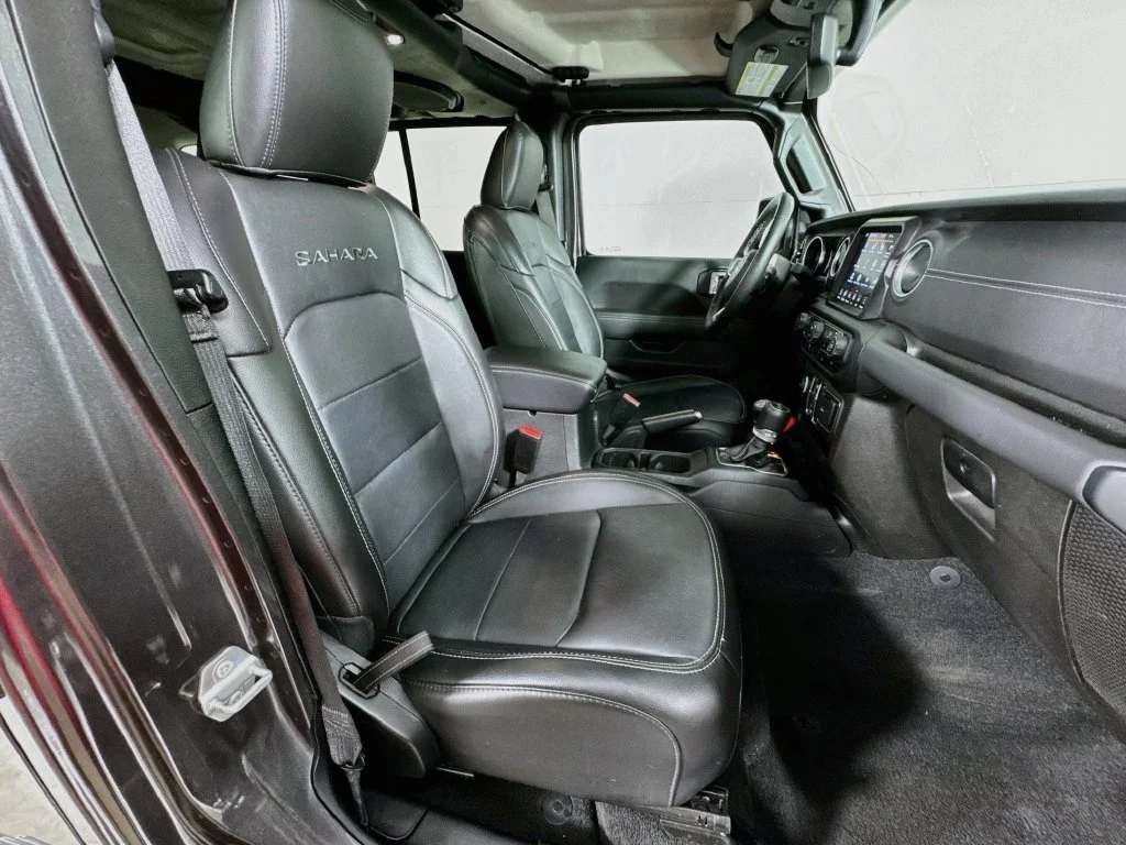 Used 2023 Gray Jeep Sahara 4xe image 35