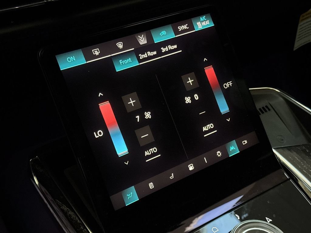 2026 Cadillac Escalade IQL Luxury - Photo 19