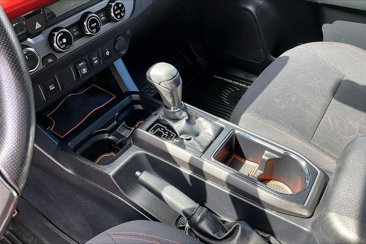 Used 2018  Toyota TRD Sport image 19
