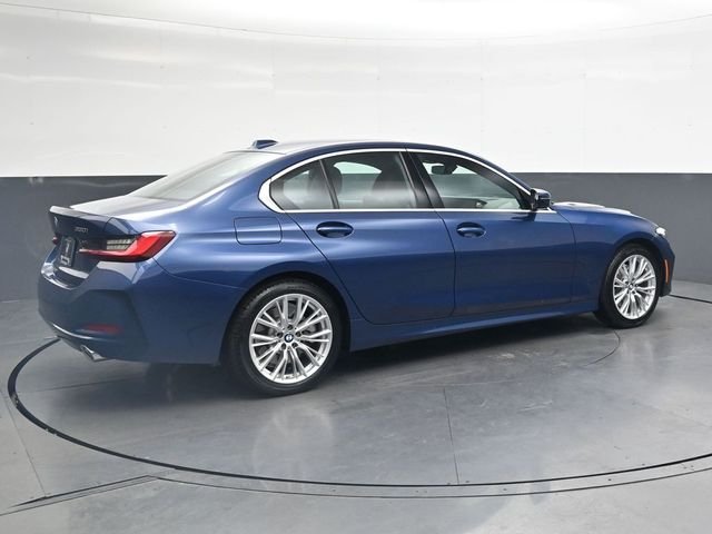 Used 2024 Blue BMW 330i image 4