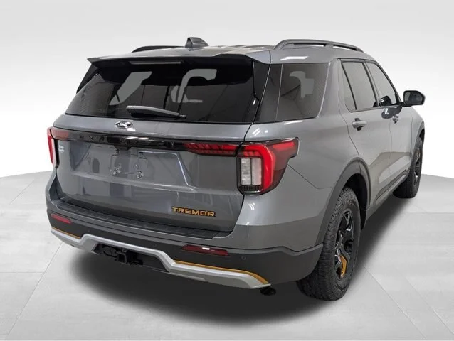 New 2026 Carbonized Gray Metallic Ford Tremor® image 47