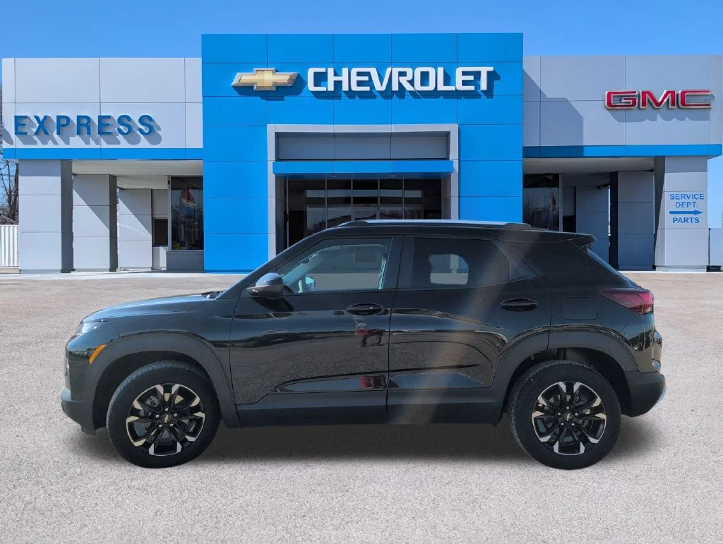 Used 2023 Black Chevrolet LT image 6