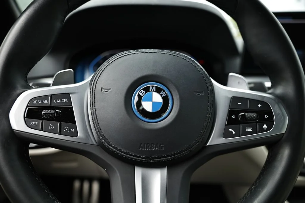 Used 2023 Arctic Race Blue Metallic BMW 530e iPerformance image 31