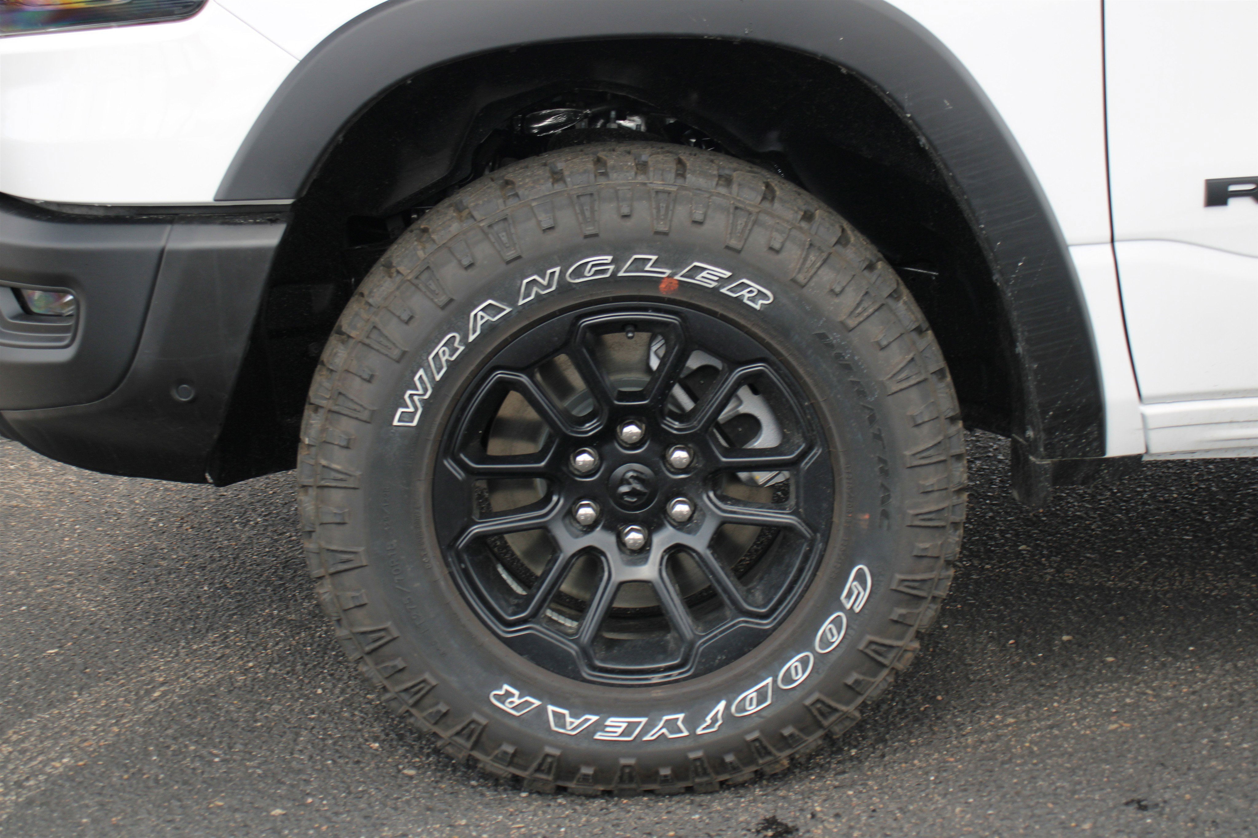 New 2026 Bright White Clear-Coat Exterior Paint RAM Rebel image 38