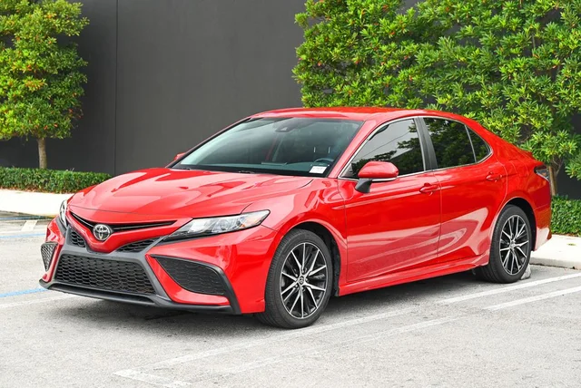 2022 Toyota Camry SE
