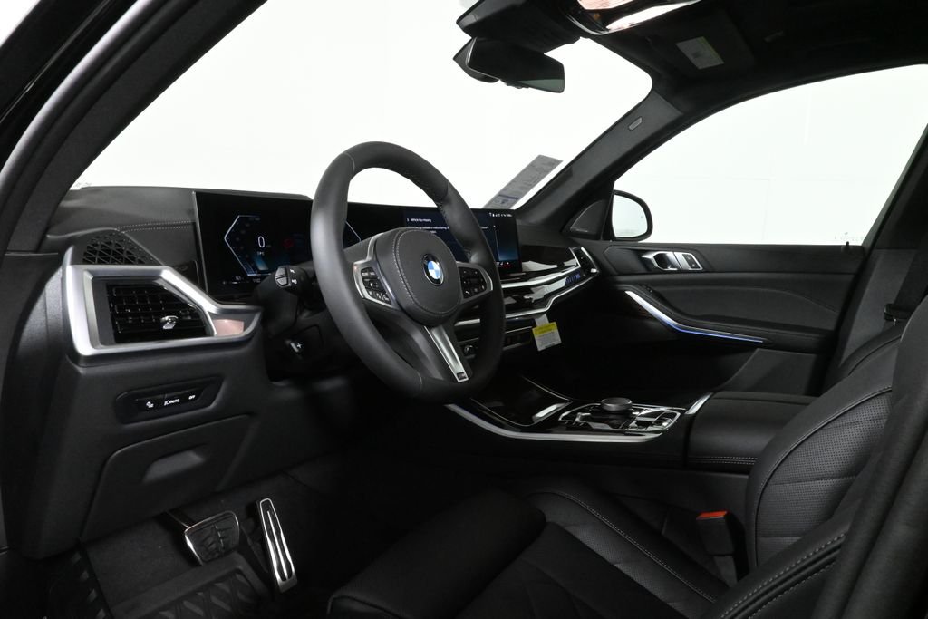 Used 2026 Black BMW xDrive40i image 15