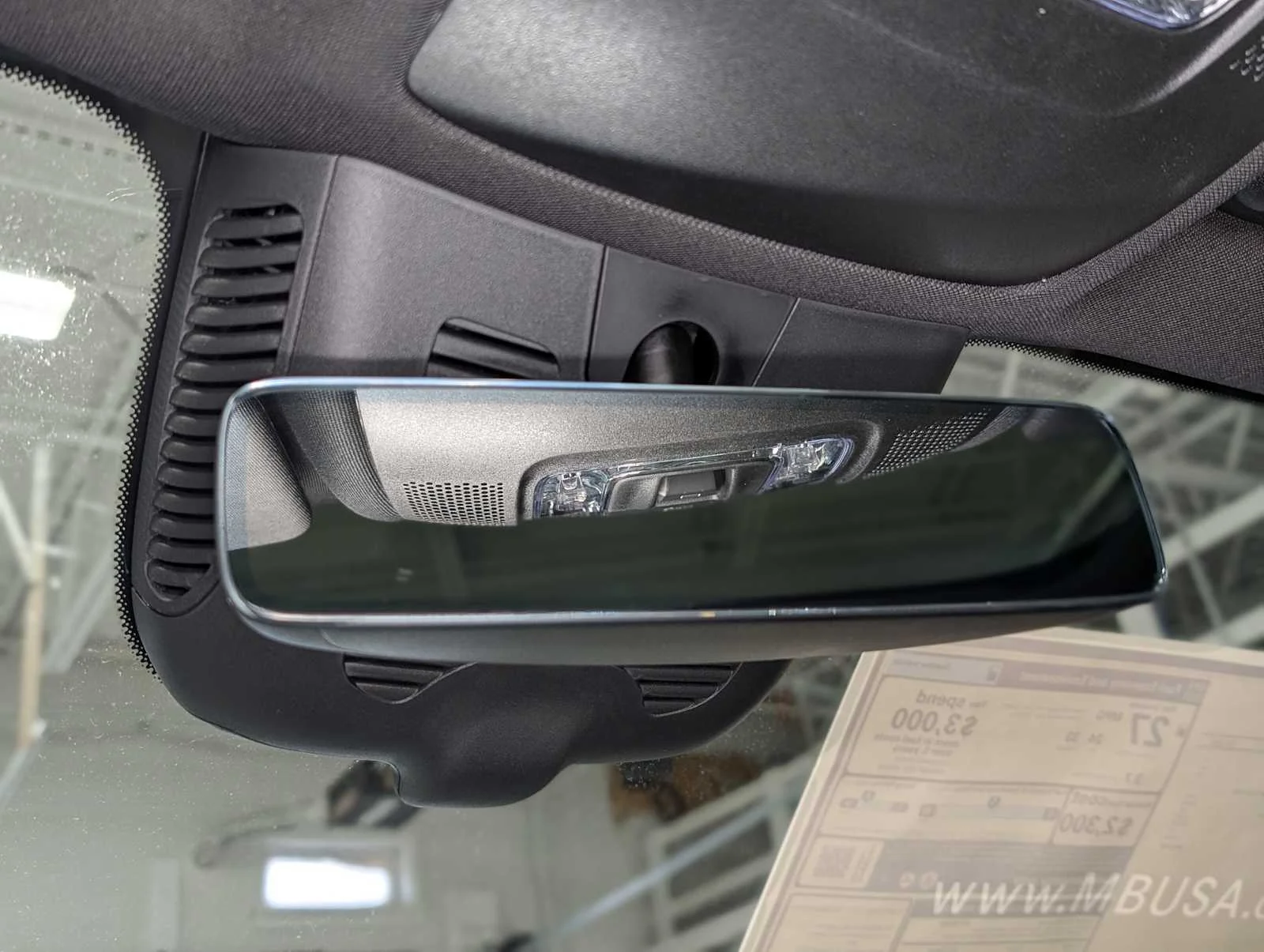 Used 2026 Polar White Mercedes-Benz GLB 250 image 30