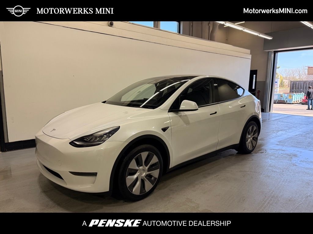 2023 Tesla Model Y Long Range Dual Motor All-Wheel Drive's photo