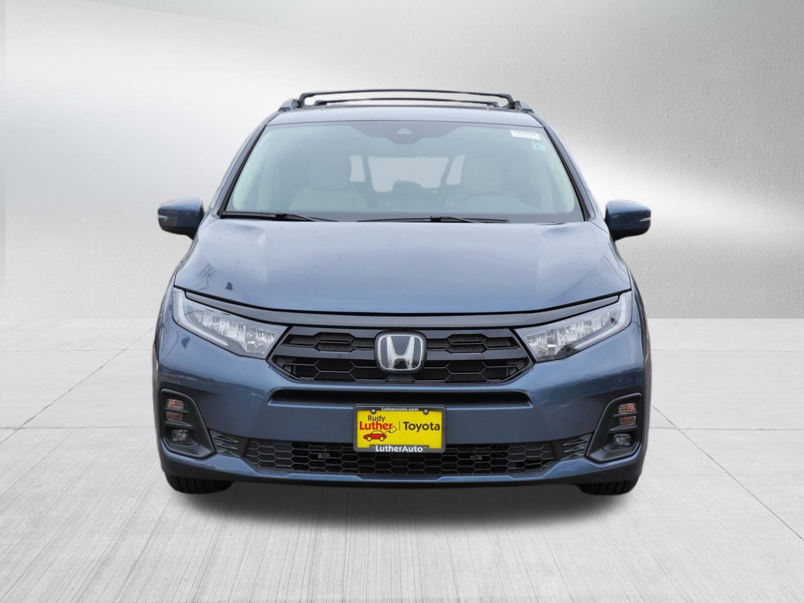 Used 2026 Honda Odyssey Touring with VIN 5FNRL6H82TB020820 for sale in Golden Valley, Minnesota