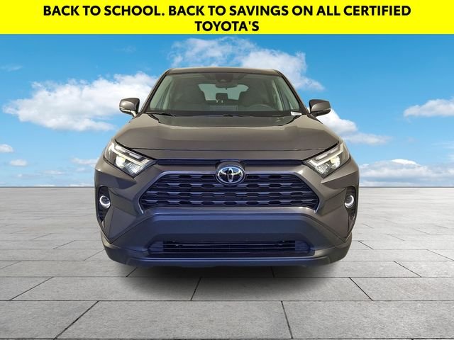 Used 2025 Gray Toyota LE image 3